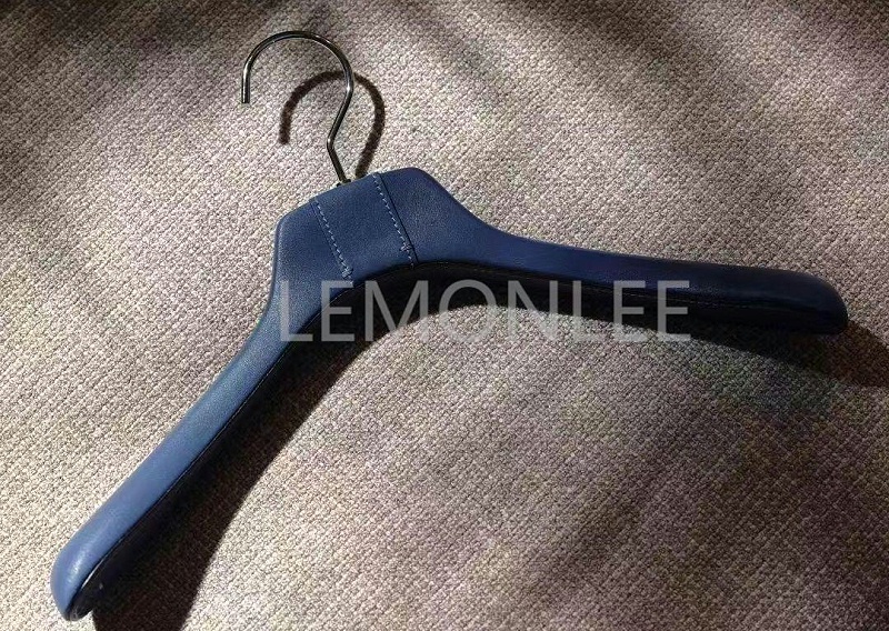 f8f6b90cb180337729d4e1c61f7d2ba